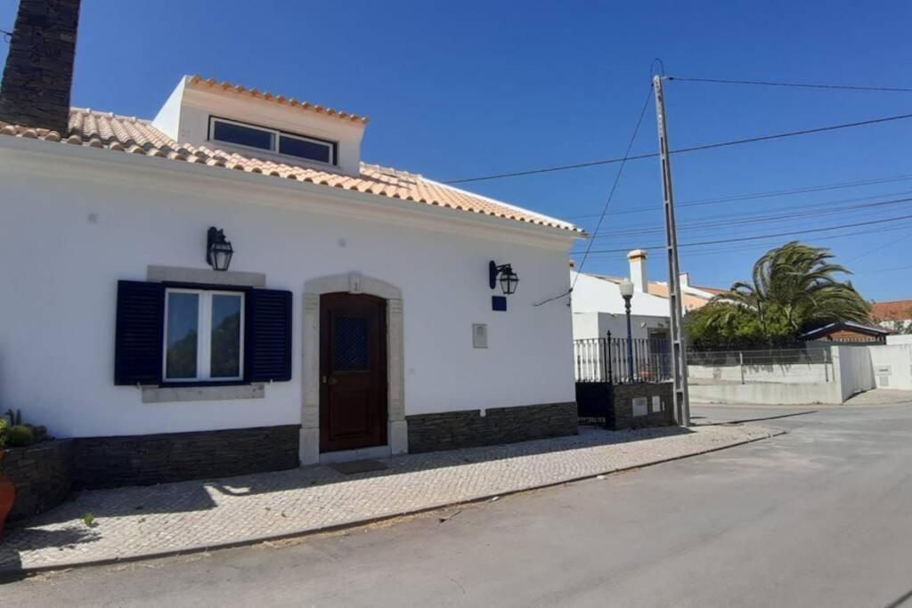 A Casa Da Foz Moradia Com Vista Mar Villa Sesimbra Exterior photo